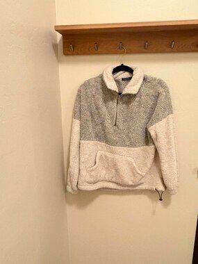 Doe & Rae Neutral Two-Tone Sherpa Jacket - Cream & Light Taupe Size Small